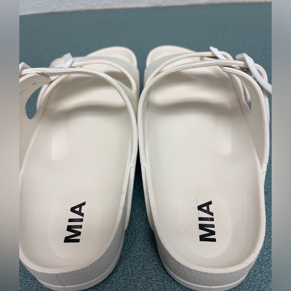 MIA Sandal Slides Buckle Straps Women’s 8 White - Picture 7 of 8
